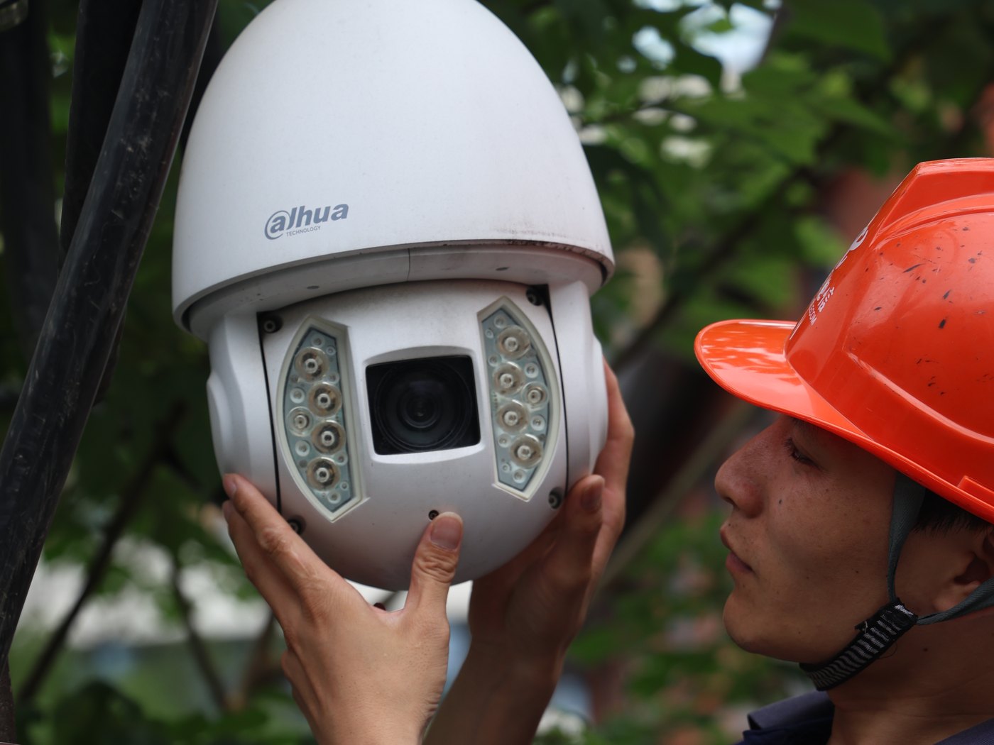 球机点位调试点亮 · 真实施工现场实拍
